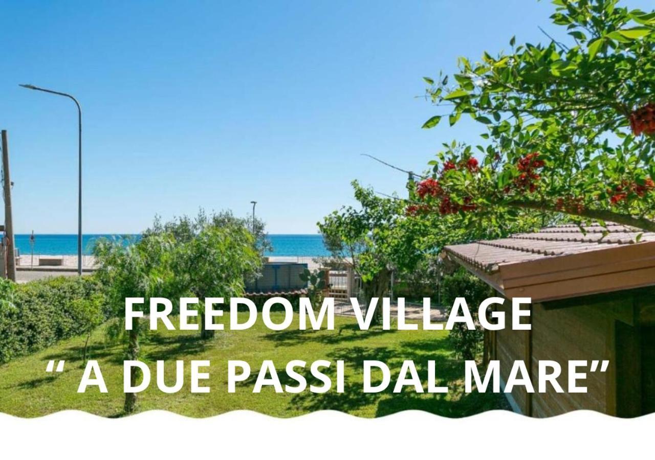 Freedom Village Soverato Marina Εξωτερικό φωτογραφία